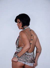 Rich Brunette Is Having Wild Sex Adventure Milf Fox