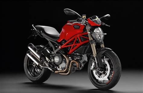 Ducati Hyperstrada 821 An Honest Owner S Review Motofomo