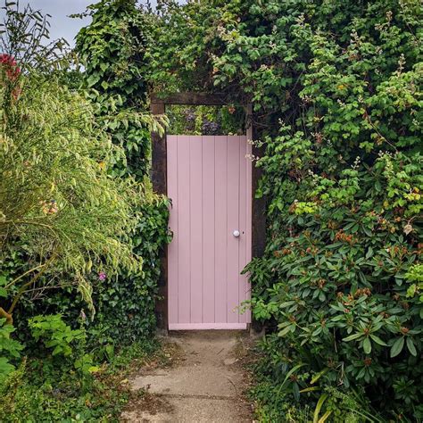 20 Gorgeous Garden Gate Landscaping Ideas