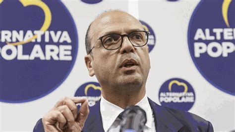 Legge elettorale Alfano rompe con Renzi Con il Pd è finita