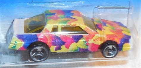 Hot Wheels Fast Food Series Of Cars Crunch Chief Collect On Card Contemporary