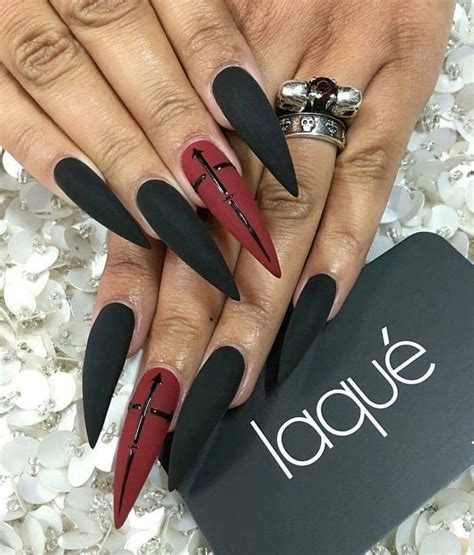 The 25 Best Vampire Nails Ideas On Pinterest Halloween Nail Art