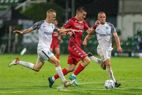 Ekstraklasa Widzew rzutem na taśmę wygrał z Wartą Goal pl