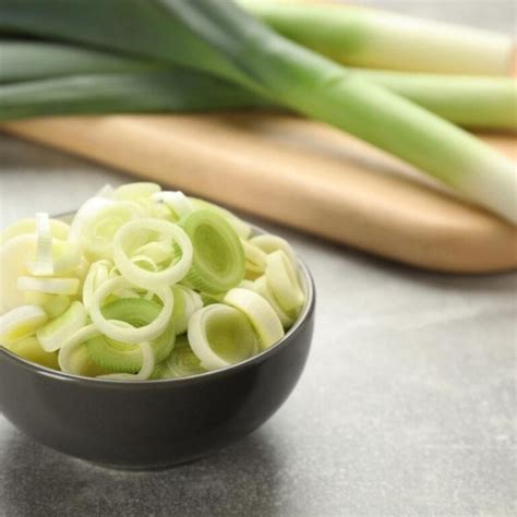 Best Green Onion Substitutes To Use In Your Meals Insanely Good