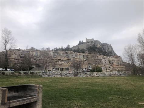 La Citadelle de Sisteron, France : r/castles