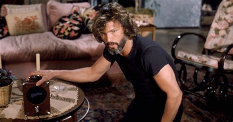 Kris Kristofferson Thought He'd Die Young: 'I Never Thought I'd Live ...