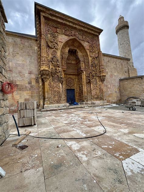 Divri I Ulu Camii Ve Dar Ifas Ndaki Restorasyonda Sona Gelindi