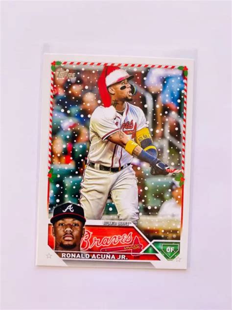 2023 TOPPS HOLIDAY Ronald Acuna Jr H43 chapeau Père Noël canne chauve