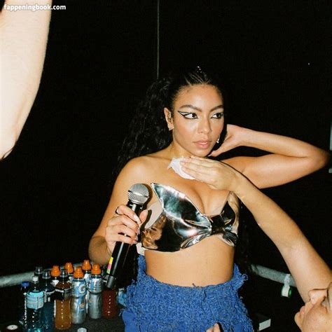 Any Gabrielly Gabrielly Aviila Anygabriellyofficial Nude Onlyfans Leaks Fappening