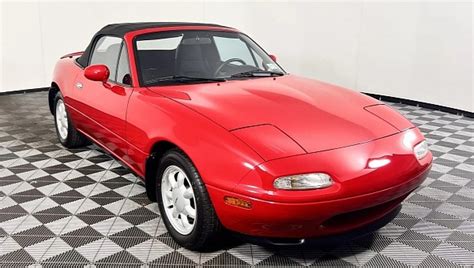 Barely Driven 1990 Mazda Mx 5 Miata Needs A New Owner Makes For Amazing Time Capsule