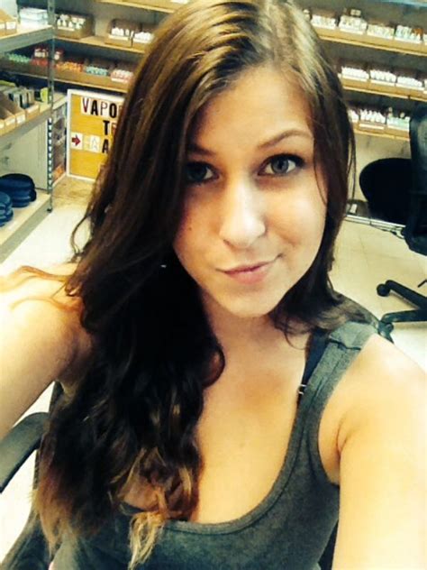 Chivettes Bored At Work 30 Photos