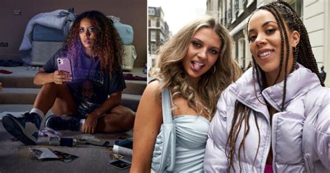 8 Hot Sexy Lara Peake Bikini Pics