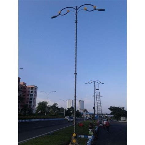 Gi Meter Street Light Pole At Inr In Kolkata Apg