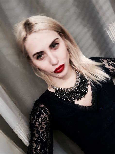 Vip British Blonde Elisa Dubai Bunnies