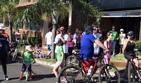 Passeio ciclístico comemora 61 anos da ETL ETL