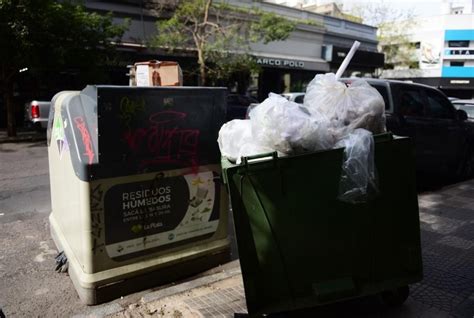 Vecinos de la zona céntrica de La Plata reclaman por el peligro vial