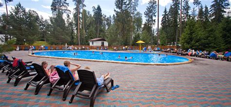 Летний открытый бассейн