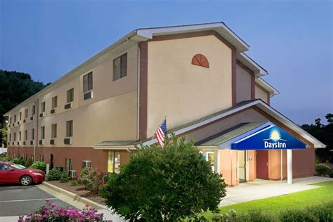 Days Inn by Wyndham Torrington | Torrington, CT Hotels