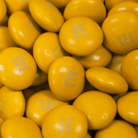 M&M's Candy Milk Chocolate Bulk Candy Select Color, 2lbs / 1,000 Pcs ...