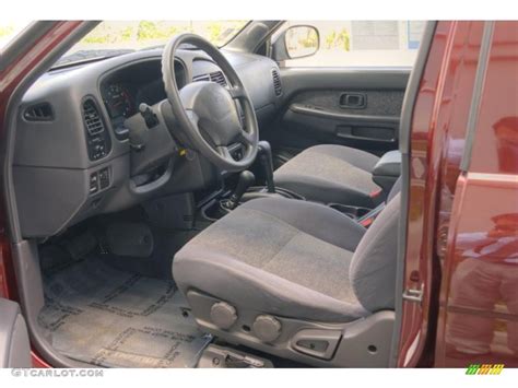 1998 Nissan Pathfinder SE 4x4 interior Photo #49078100 | GTCarLot.com