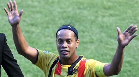 Ronaldinho Se Retira Oficialmente Del F Tbol Los Tiempos