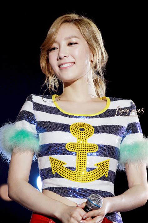 Taeyeon Focus Hong Kong Concert 2012 Snsd Pics