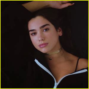 Dua Lipa Debuts Thinkin Bout You Music Video Watch Here Dua