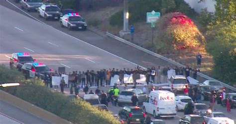 Protesters Block I 5 During Rush Hour Fox 5 San Diego And Kusi News