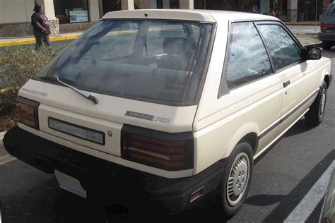 1990 Nissan Sentra XE - Sedan 1.6L Manual