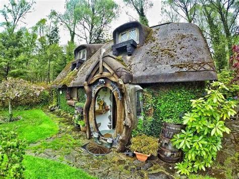 Uncles Hobbit Hoose Hobbit House Fantasy House The Hobbit