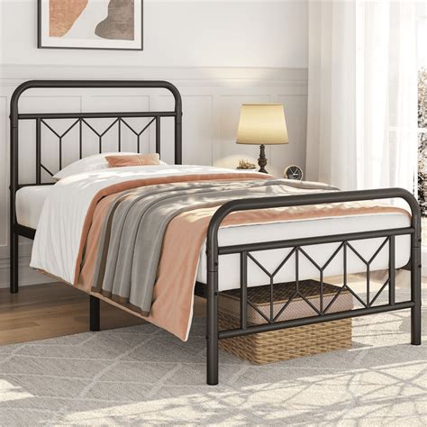 Yaheetech Vintage Metal Bed Frame With Diamond Pattern Twinblack