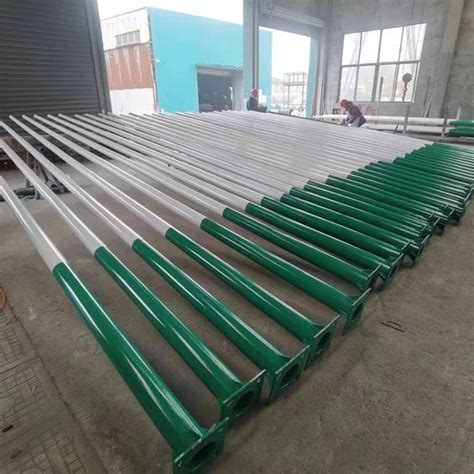 Hot DIP Galvanized Round Conical Solar 6m 8m 10m Street Light Pole Steel And Solar Panel