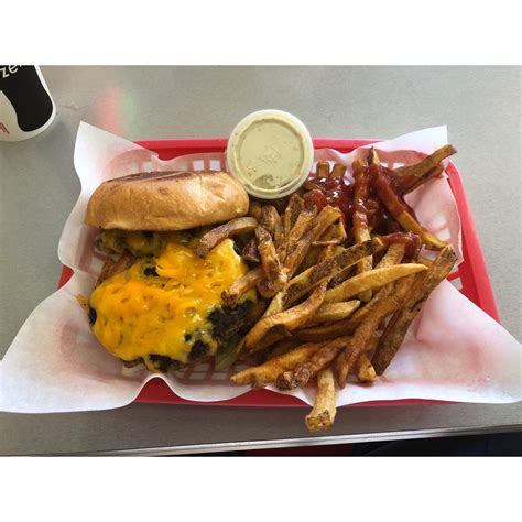 Classic Burgers Midway Classics Malt Shop