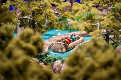 PHOTOS & VIDEO: Tiana's Bayou Adventure Model Reveals Reimagined Splash ...