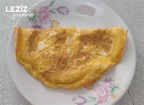 Sade Omlet Tarifi Leziz Yemeklerim