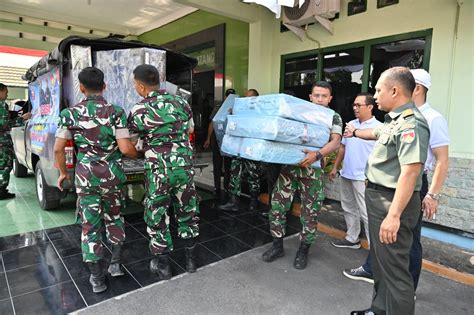 Bakti Sosial Rangkaian Hut Tni Ke Kodim Sukoharjo Bersama