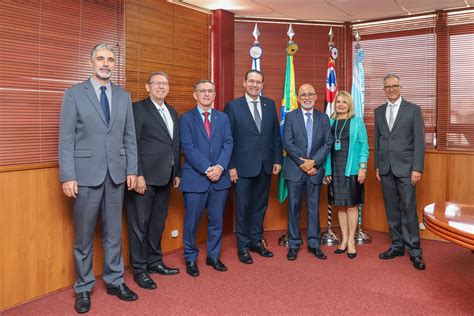 Presidente Do Trt Se Re Ne Os Parlamentares Vitor Lippi E Paulo