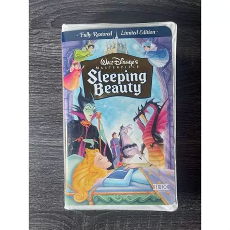 Disney S Sleeping Beauty Limited Edition Masterpiece Collection