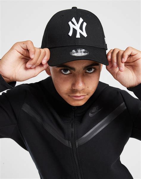 Black New Era MLB 9FORTY New York Yankees Cap Junior - JD Sports Global