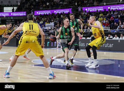 Klemen Prepelic Joventut Badalona And Aaron White Tenerife In