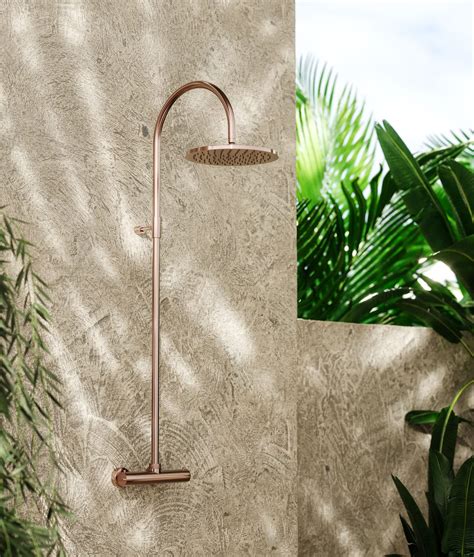 Traditional Outdoor Shower Club Large W Fontealta Stainless