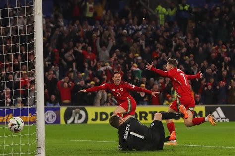 Wales Sink Finland To Book Play Off Final Clash With Poland New