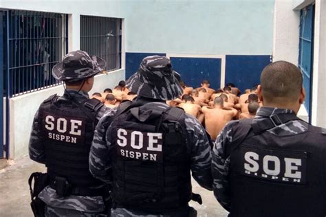 Midianews Pol Cia Captura E Ca A Bandidos Que Fugiram De Cadeia