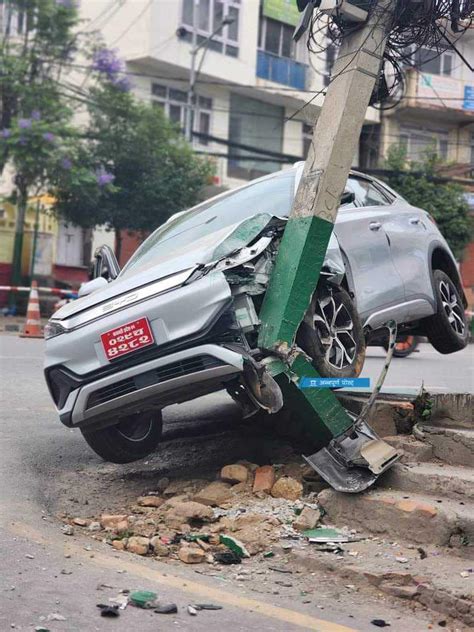 Car Crashes Into Electricity Pole In Kupondole Driver Unharmed