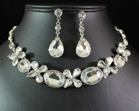 Clover Clear Austrian Rhinestone Crystal Necklace Earrings Set Bridal