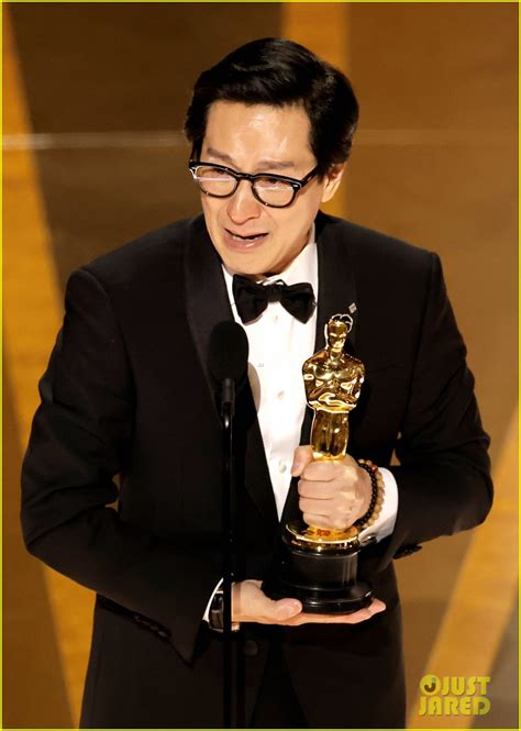 Photo Ke Huy Quan Win Oscars Photo Just Jared