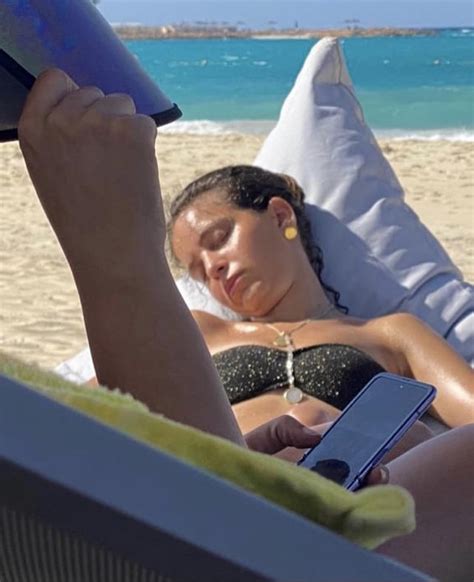 Hot Sexy Jamila Awad Bikini Pics