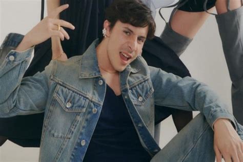 Actores Desnudos Series Gay Escenas Sensuales