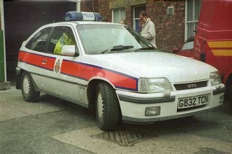 Vauxhall Astra GTE British Police Cars, Old Police Cars, Vauxhall ...