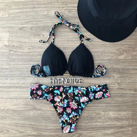 Hot Sexy Bella Flores Bikini Pics